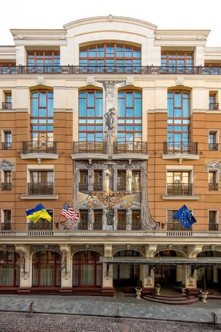 Nobilis Hotel Lviv Exterior photo