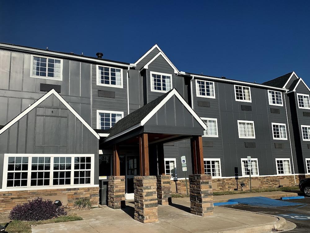 Econo Lodge Inn & Suites Greenville Exterior photo