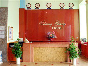 Truong Giang Ha Long Hotel Exterior photo