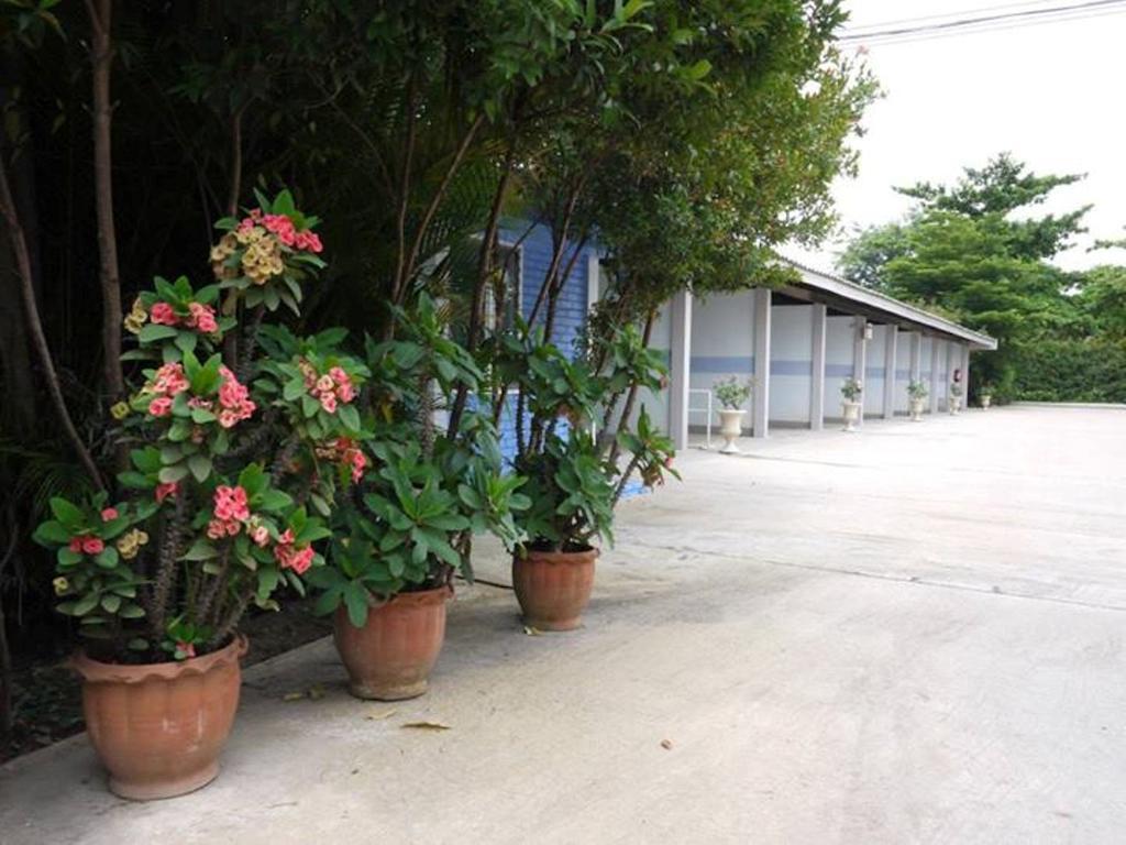 Natpob Sleep Station Motel Chiang Rai Exterior photo
