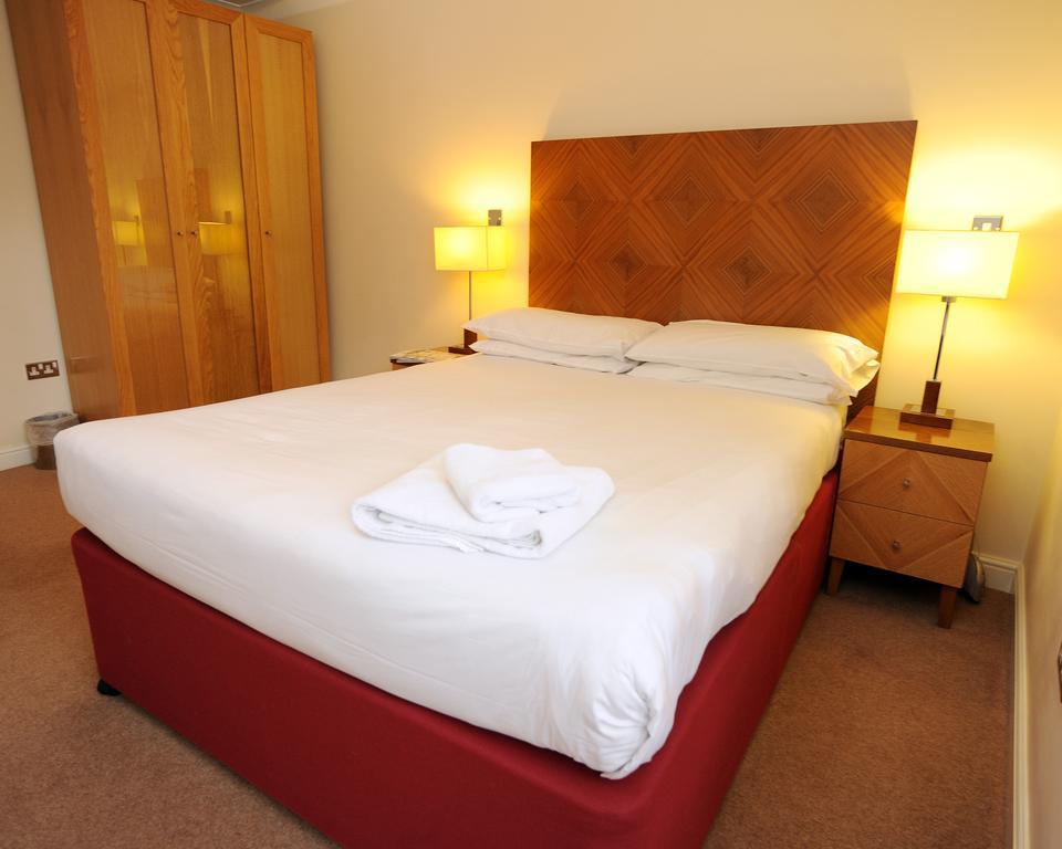 Premier Suites Bristol Redcliffe Room photo