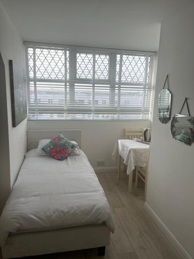 Jasmine House Bed & Breakfast Newquay  Exterior photo