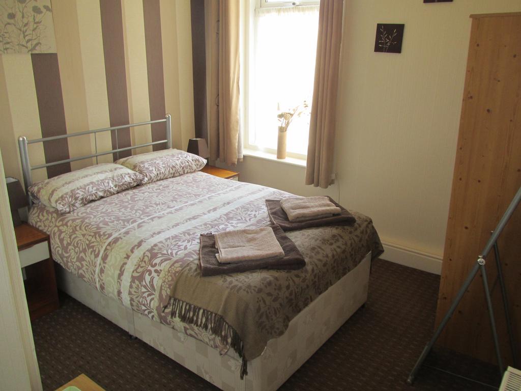 Lindene Hotel Blackpool Room photo