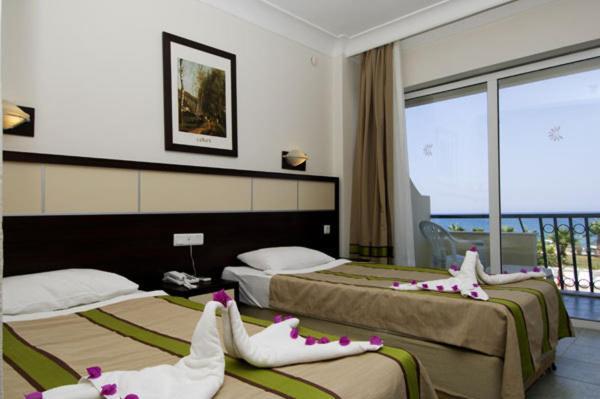Aquabella Beach Hotel Beldibi  Room photo