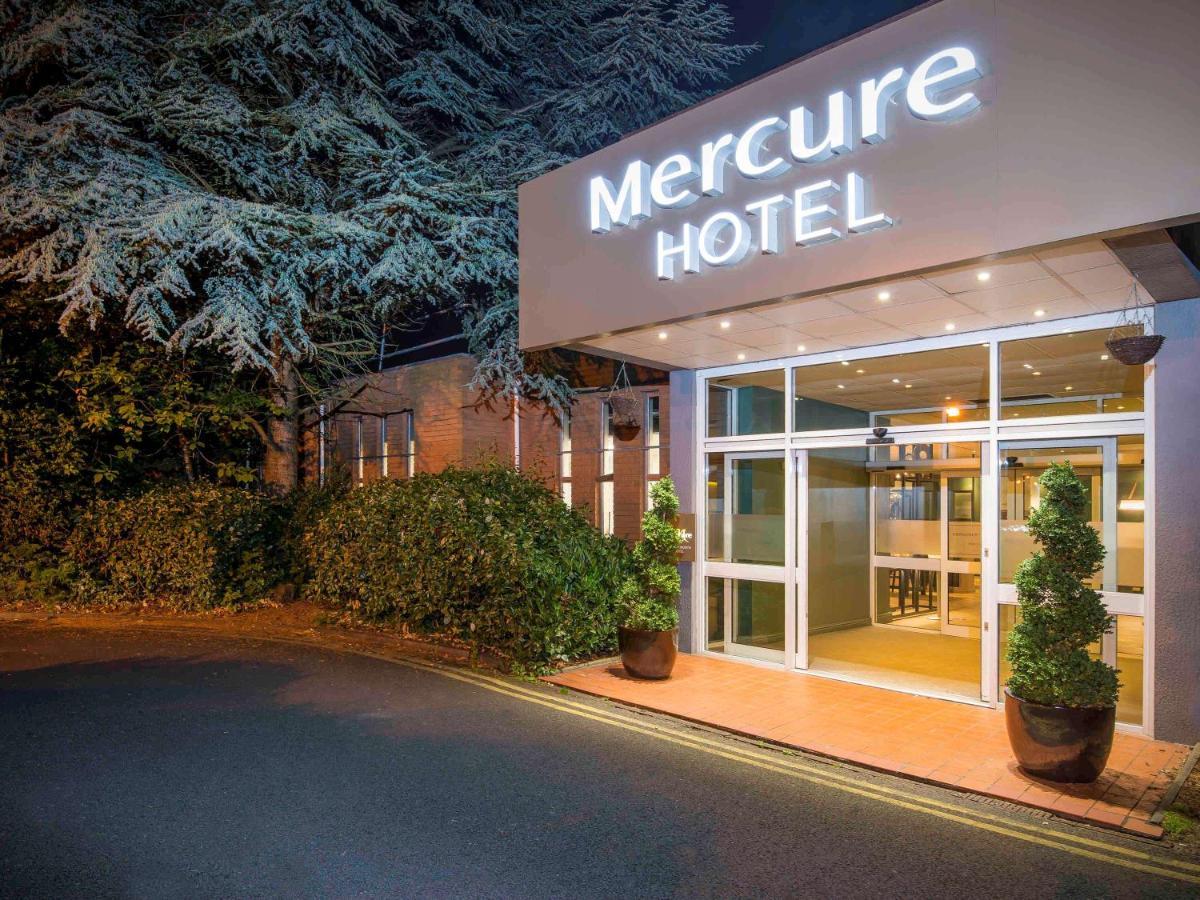 Mercure Cardiff North Hotel Exterior photo