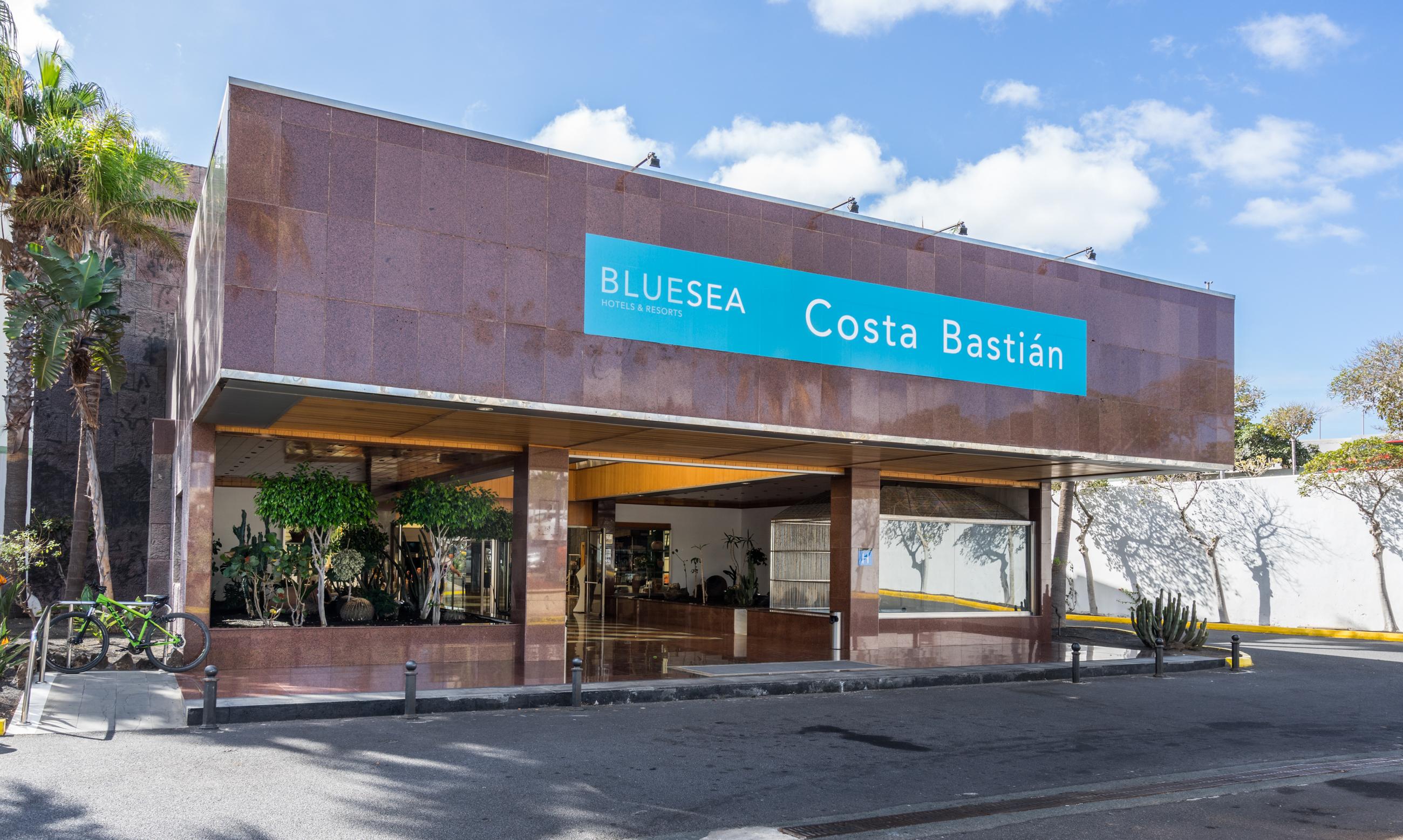 Blue Sea Costa Bastian Hotel Costa Teguise Exterior photo