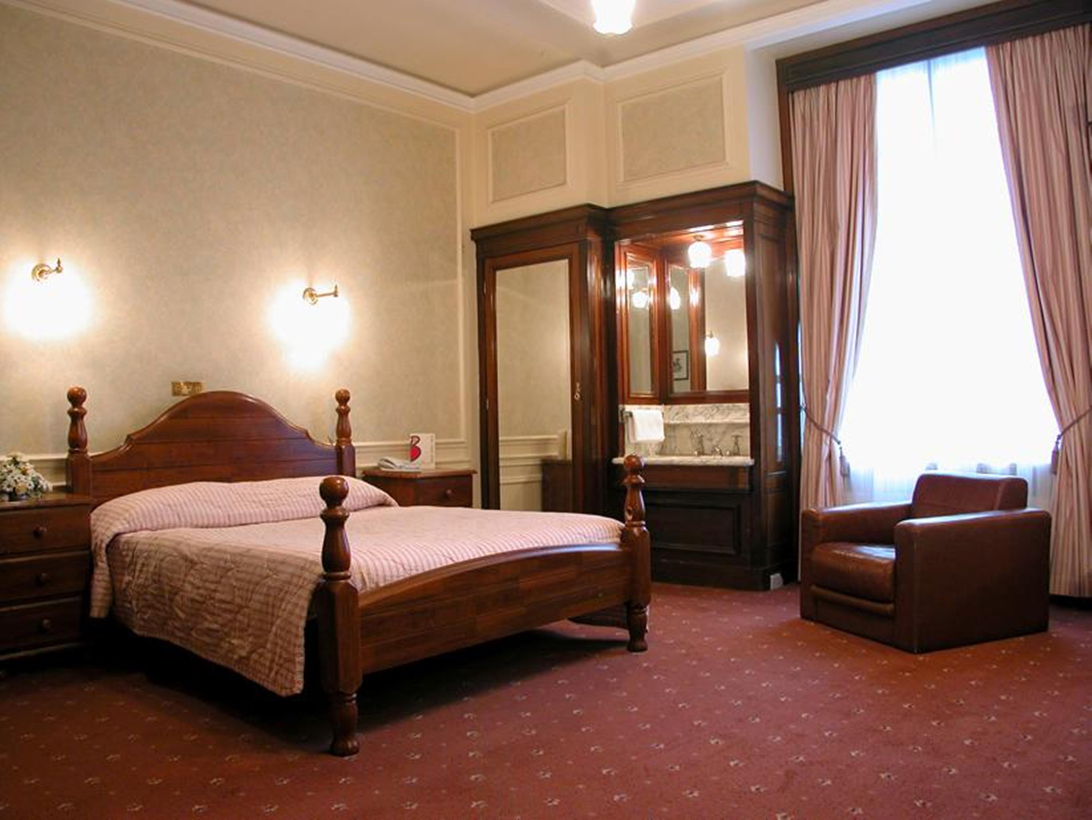 Adelphi Hotel Liverpool Room photo