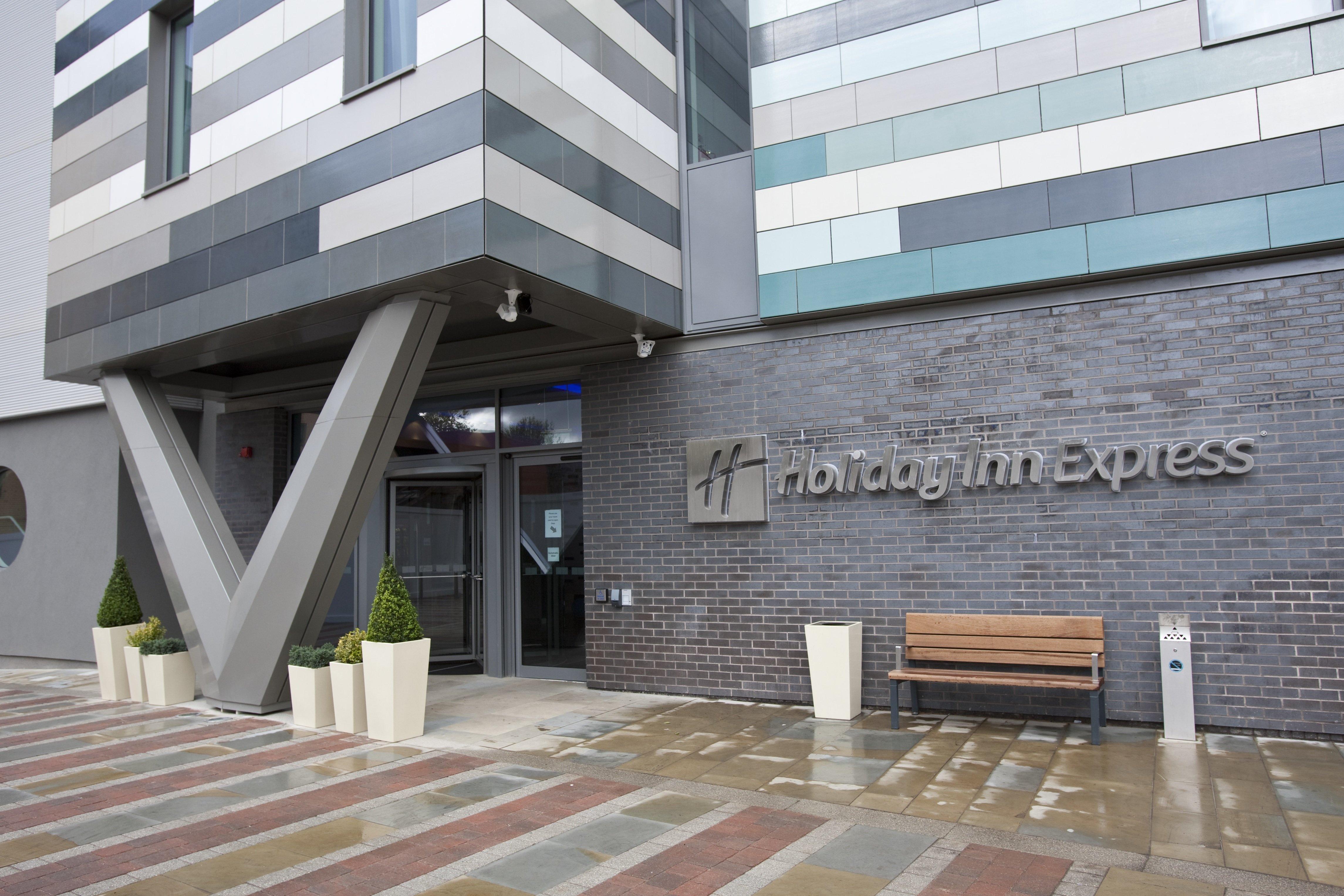 Holiday Inn Express Manchester City Centre Arena, An Ihg Hotel Exterior photo