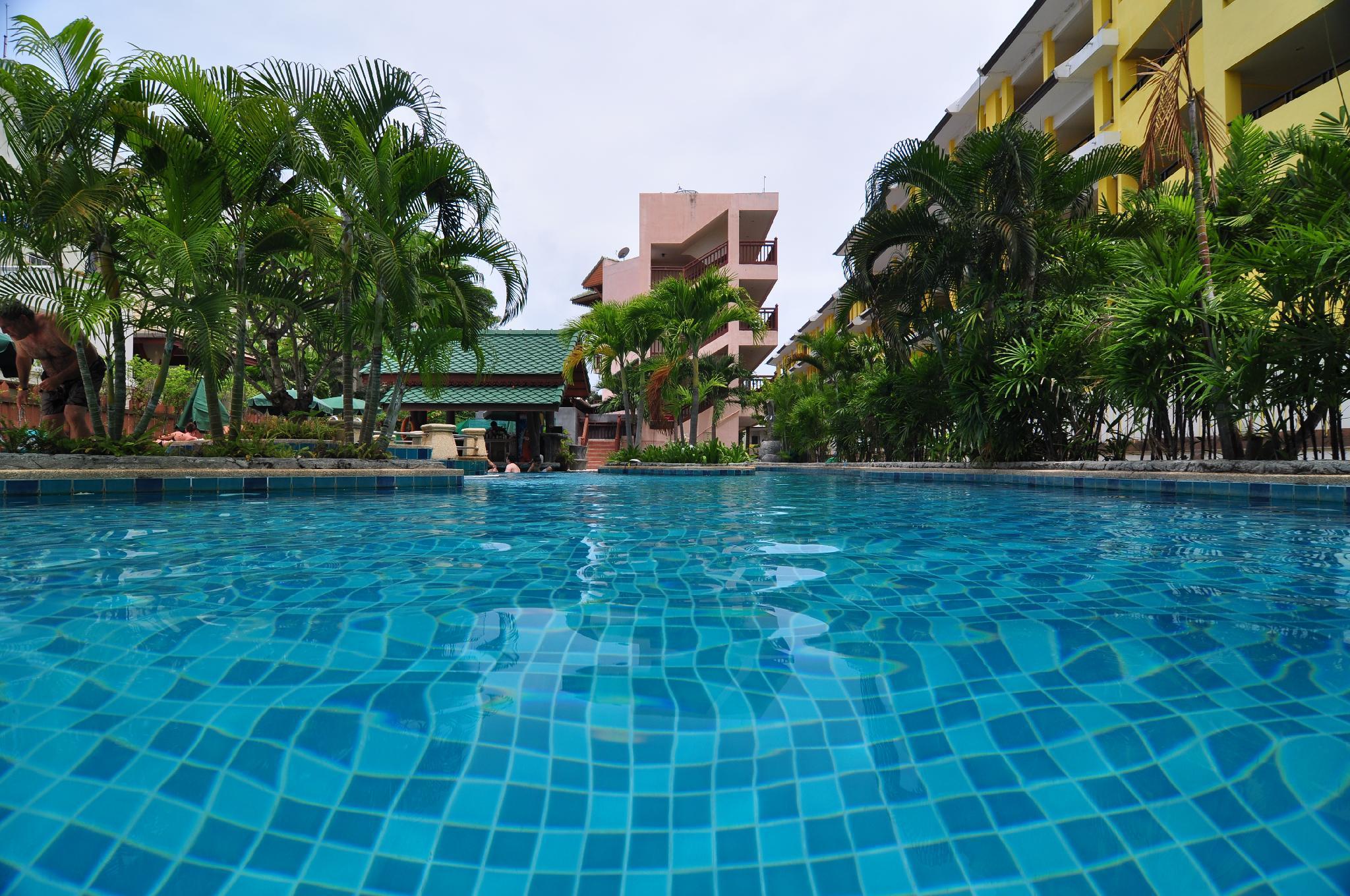 Baan Karonburi Resort - Sha Plus Exterior photo