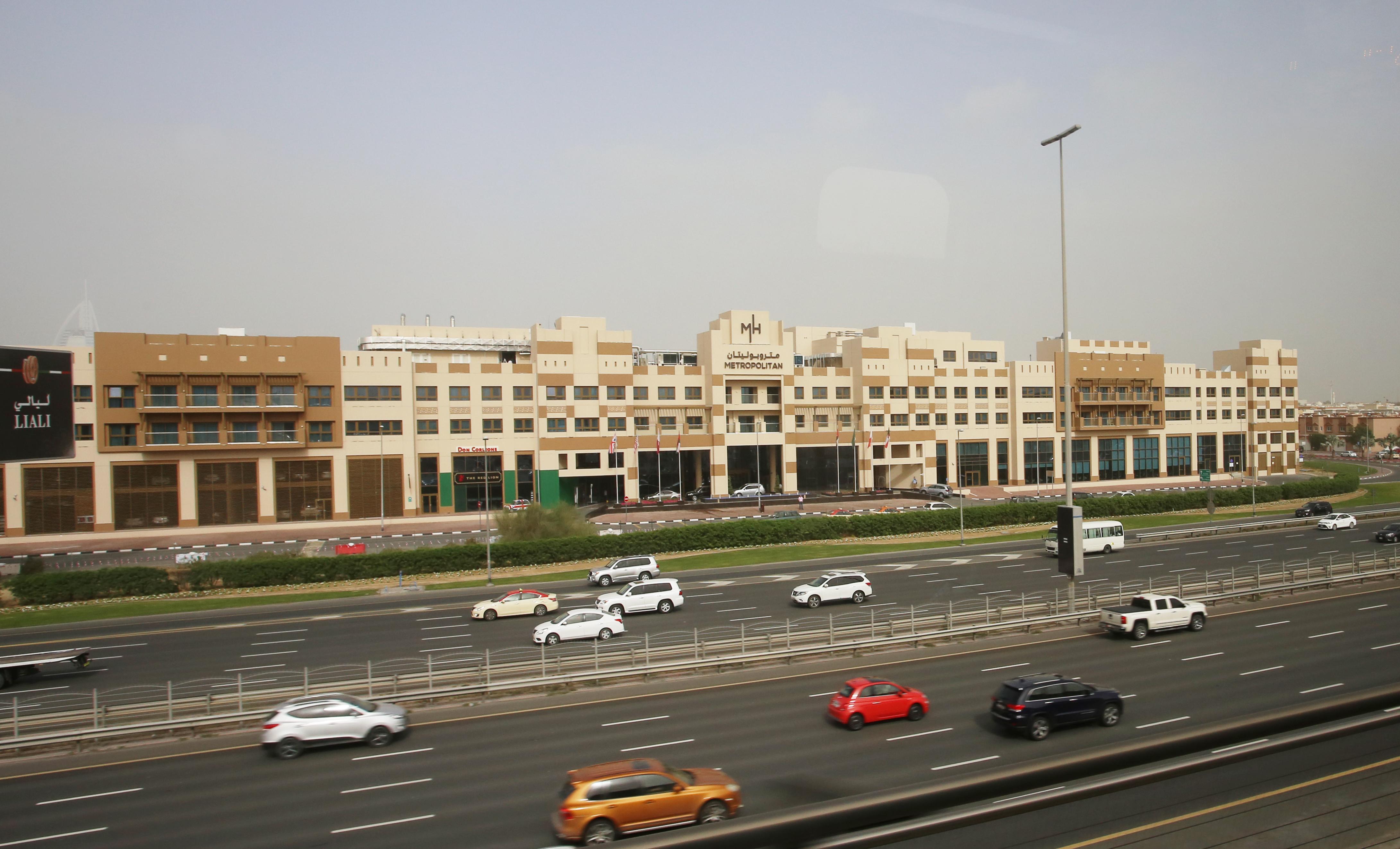 Metropolitan Hotel Dubai Exterior photo