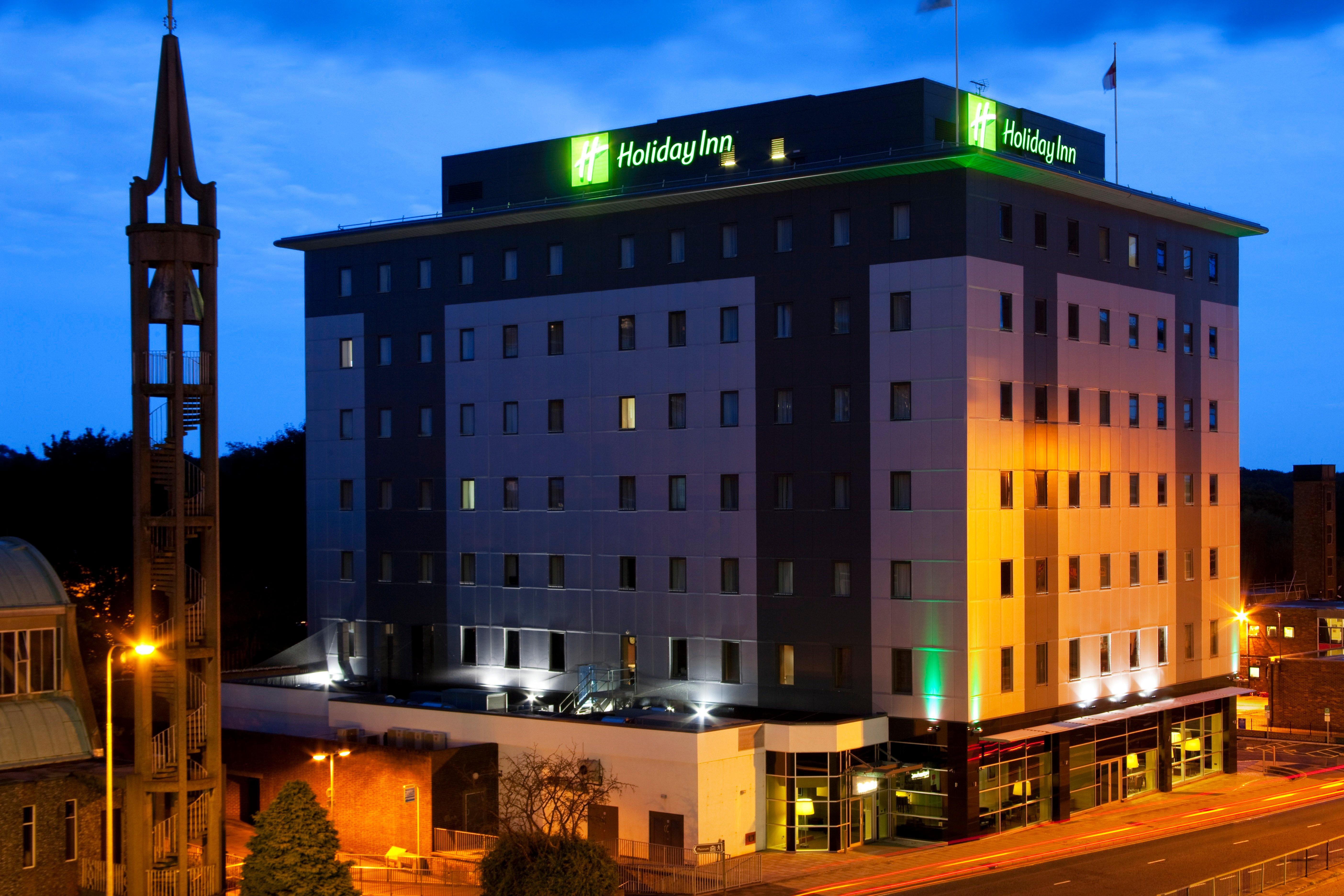 Holiday Inn Stevenage, An Ihg Hotel Exterior photo