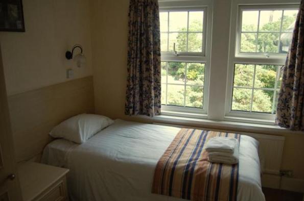 Lampeter Hotel Bournemouth Room photo