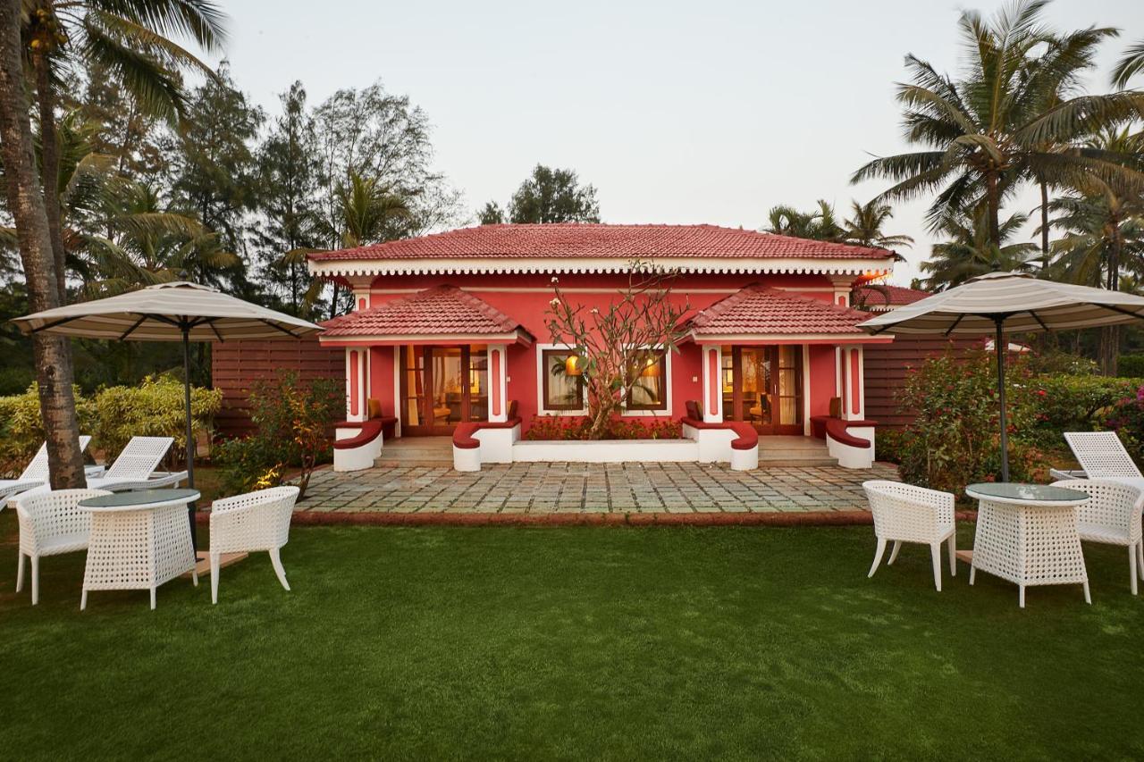 Taj Holiday Village Resort & Spa, Goa Candolim Exterior photo