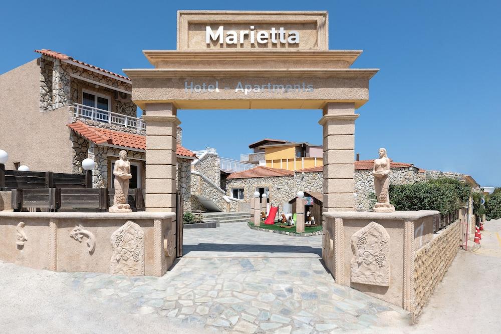 Marietta Hotel Apartments Pastida Exterior photo
