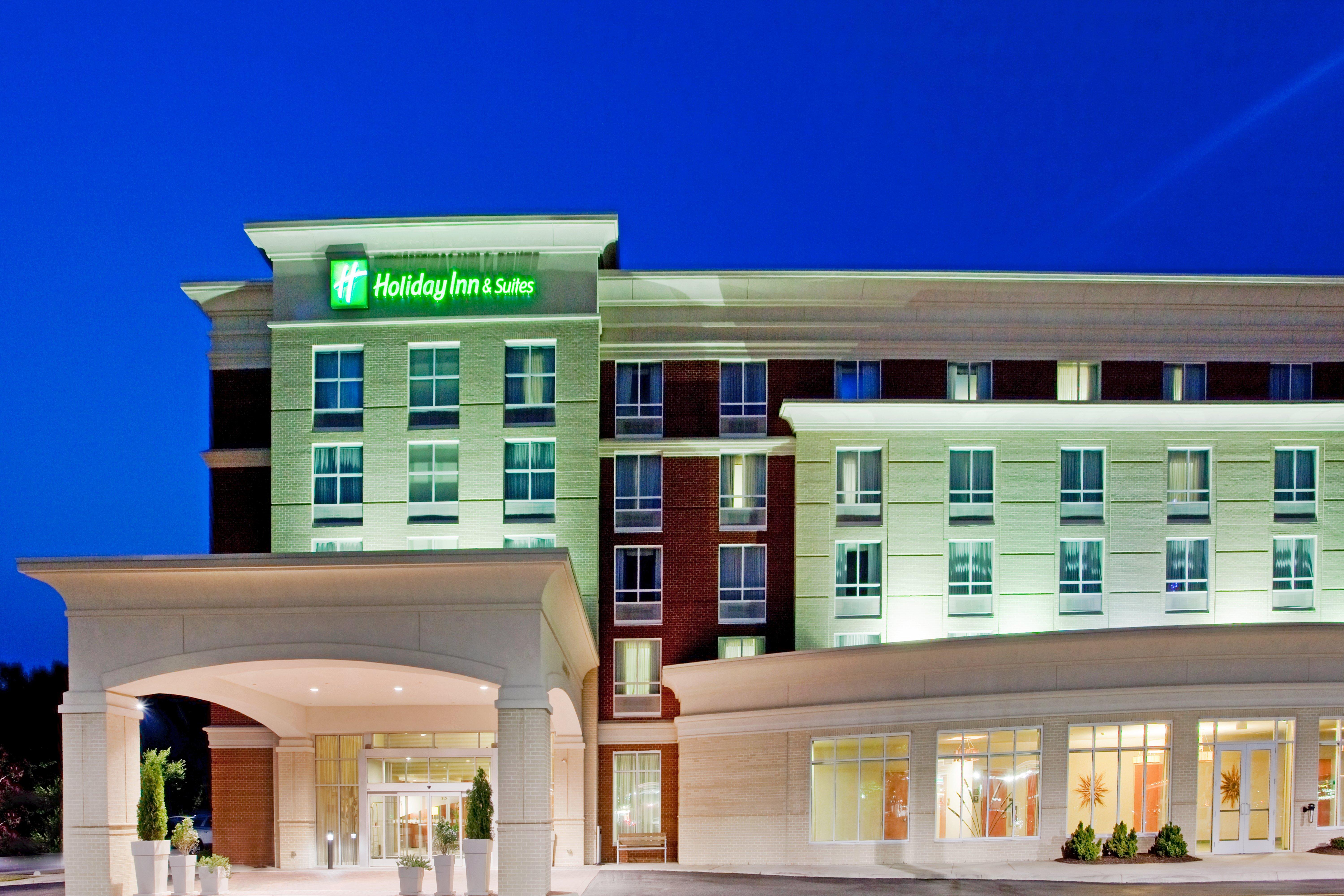 Holiday Inn Hotel & Suites Gateway, An Ihg Hotel Williamsburg Exterior photo