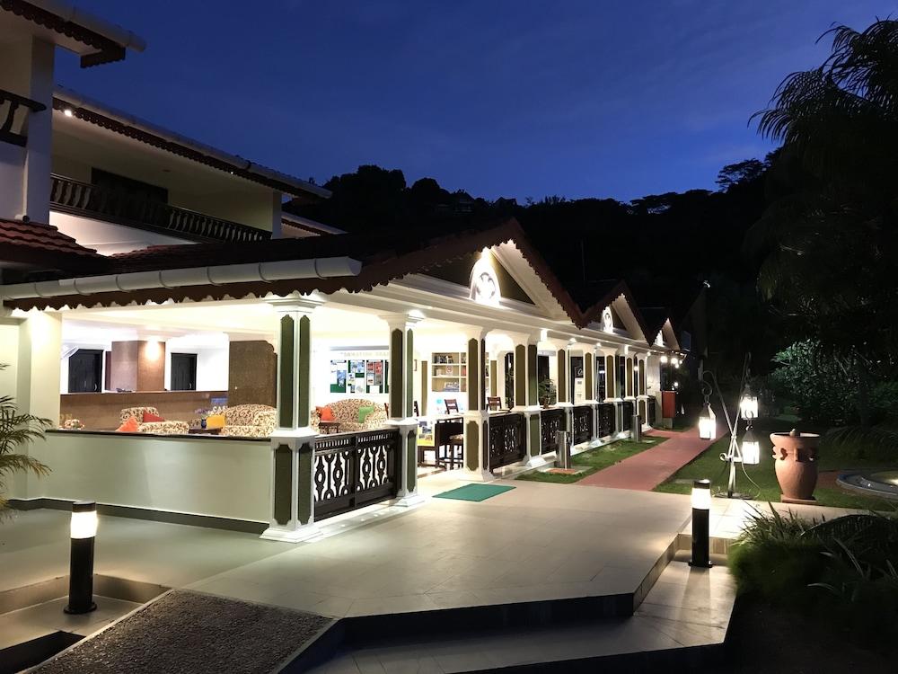 Berjaya Praslin Resort Anse Volbert Village  Exterior photo