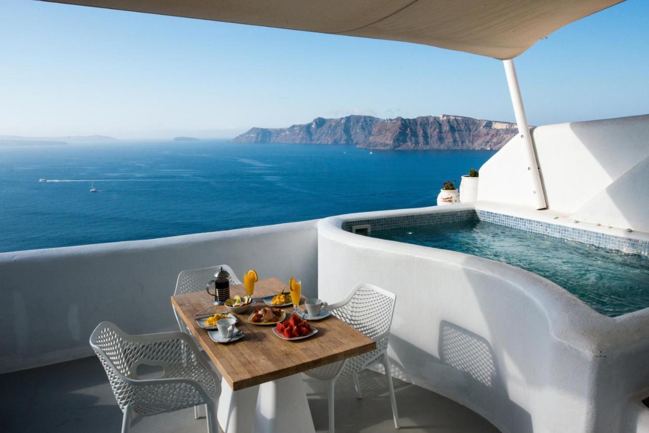 La Perla Villas And Suites - Adults Only Oia  Room photo