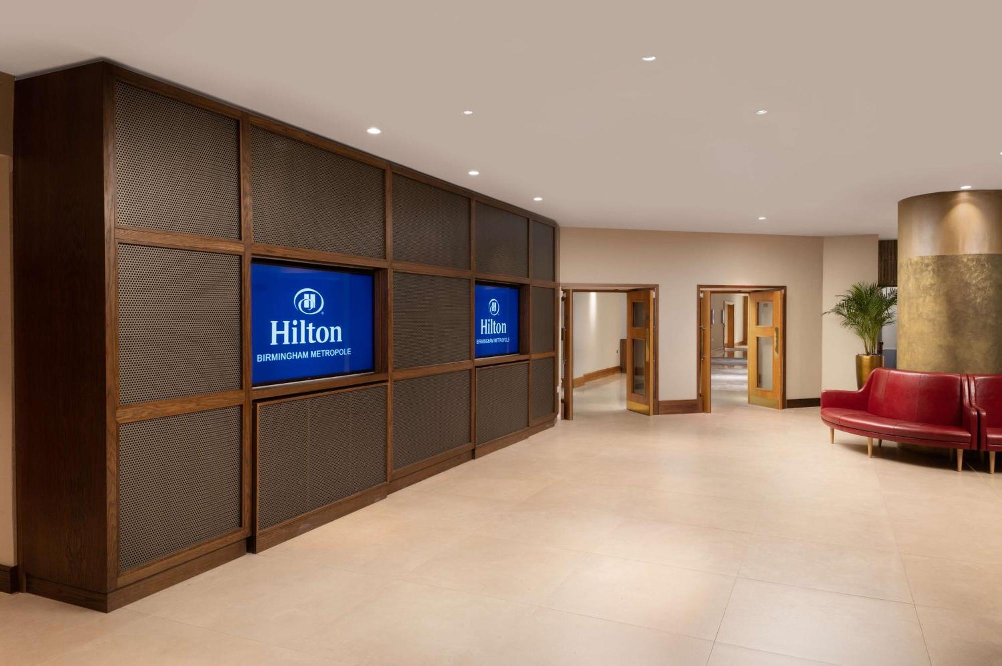 Hilton Birmingham Metropole Hotel Bickenhill Exterior photo