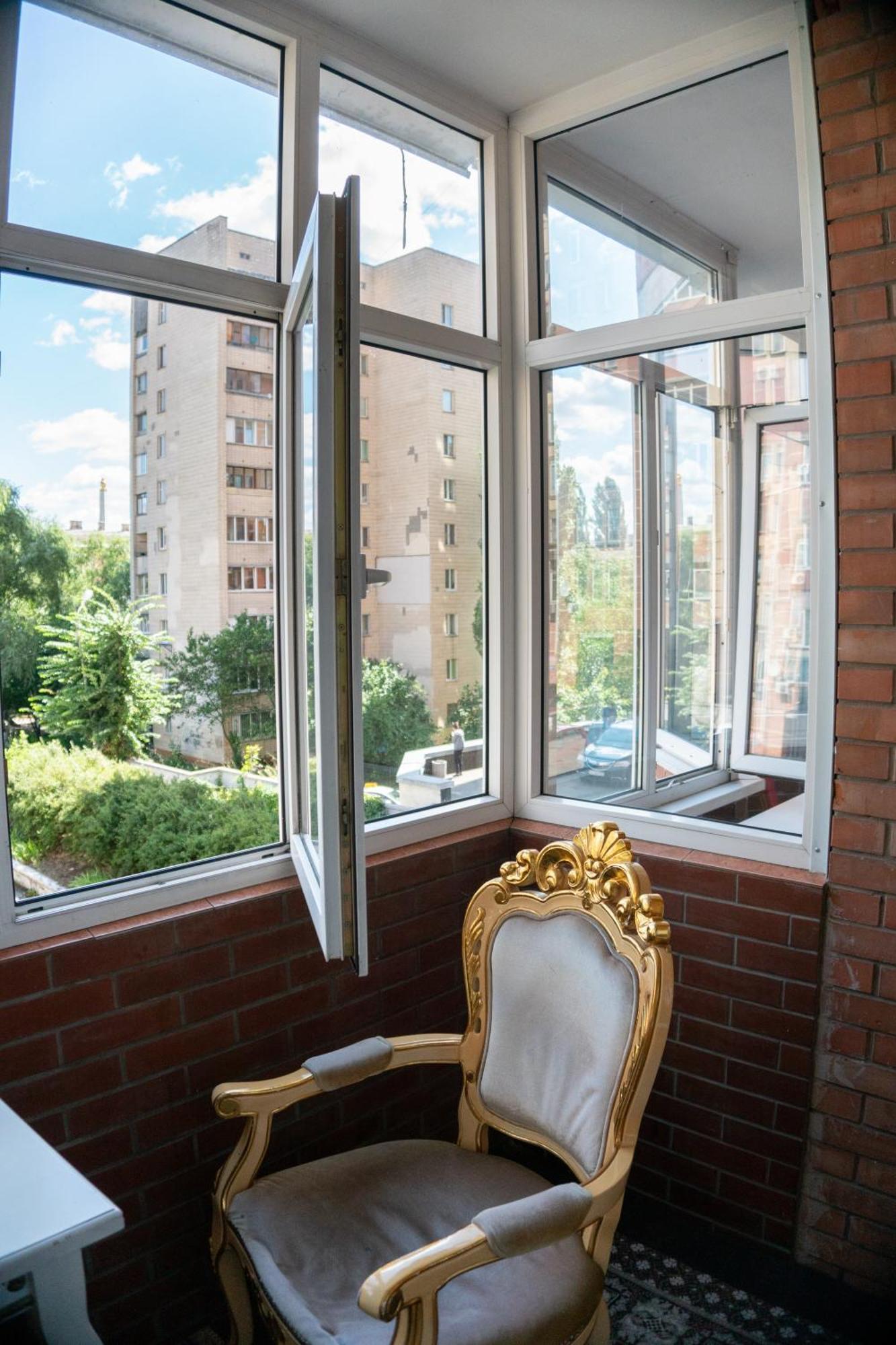 Royal City Hotel Kyiv Exterior photo