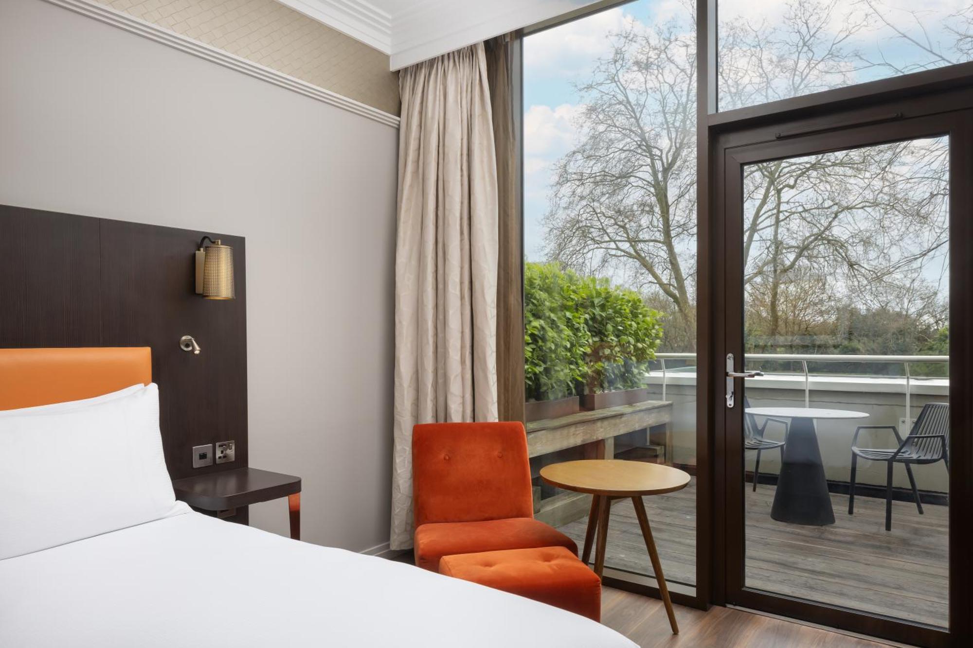 Doubletree By Hilton London - Hyde Park Hotel Exterior photo