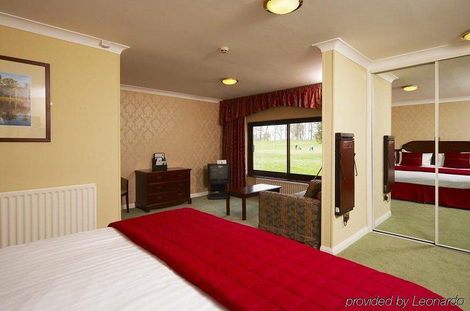 Patshull Park Hotel, Golf & Country Club Pattingham Room photo