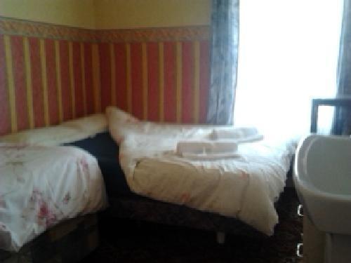 Bed And Beach Hotel Blackpool Room photo