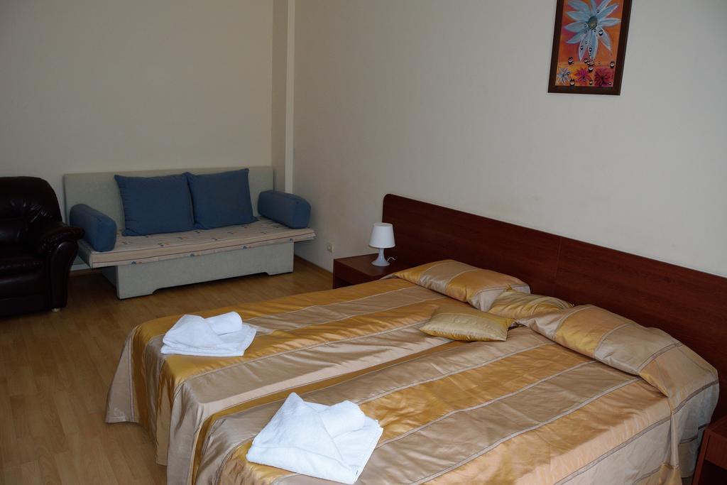 Persey Flora Apartments Borovets Room photo