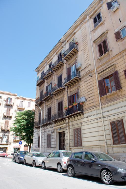 Piccola Sicilia Hotel Palermo Exterior photo