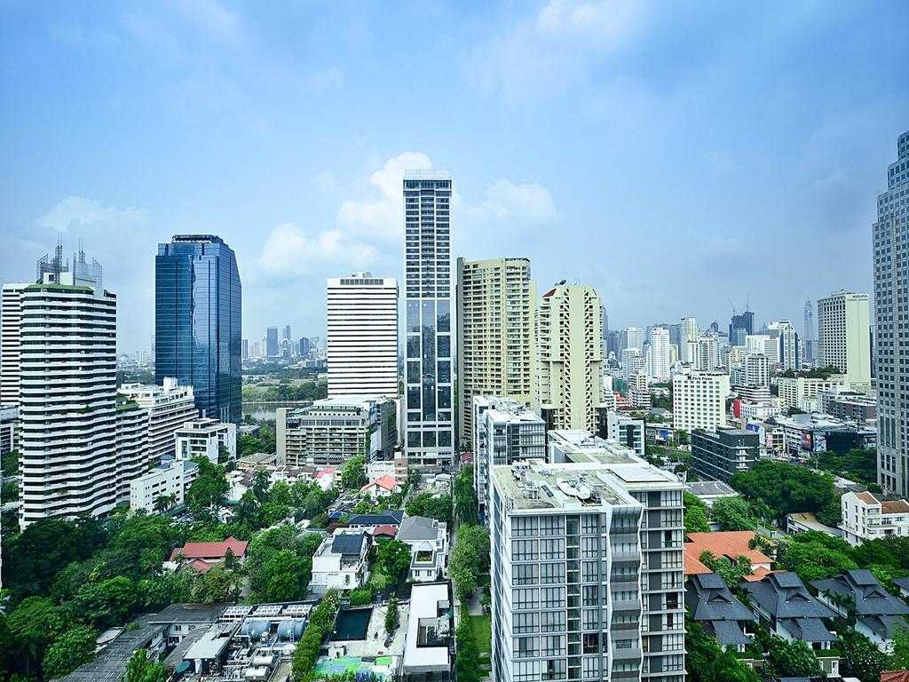 Windsor Suites Bangkok, Managed By Accor Exterior photo