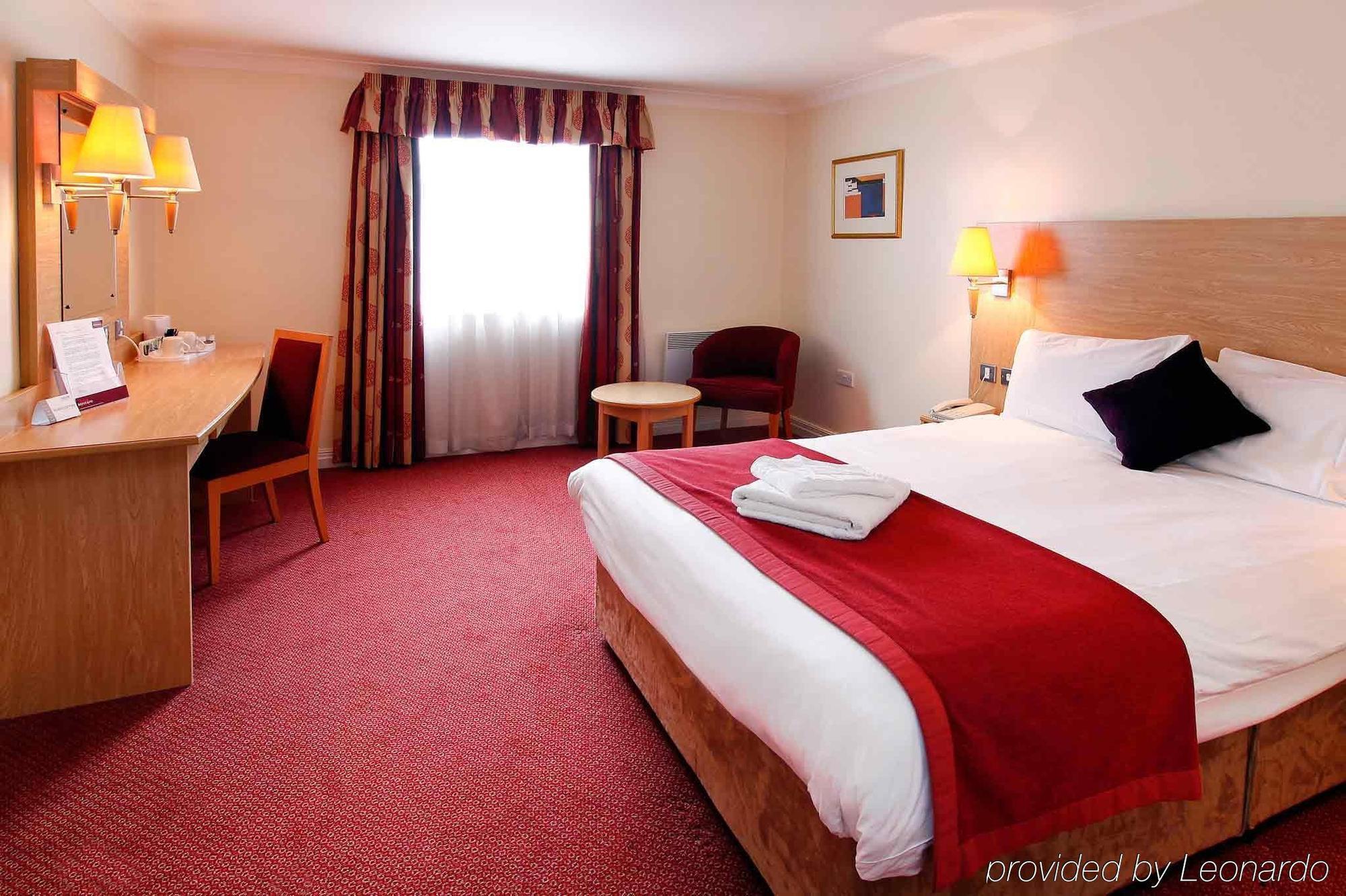 Mercure Chester North Woodhey House Hotel Ellesmere Port Room photo