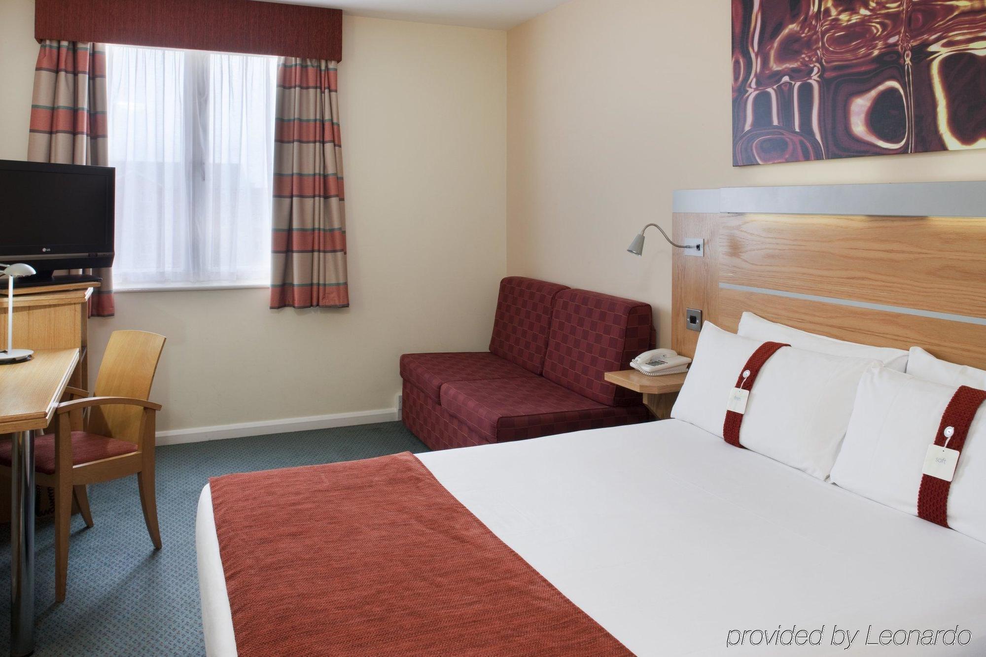 Holiday Inn Express Cardiff Bay, An Ihg Hotel Room photo