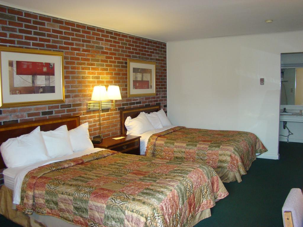 Aderi Hotel Near Bucknell University Lewisburg Room photo