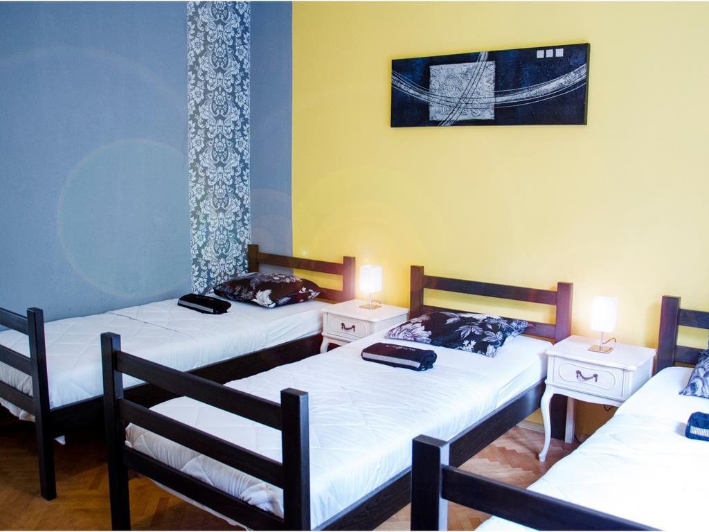 Hostel Kalonis Skopje Room photo