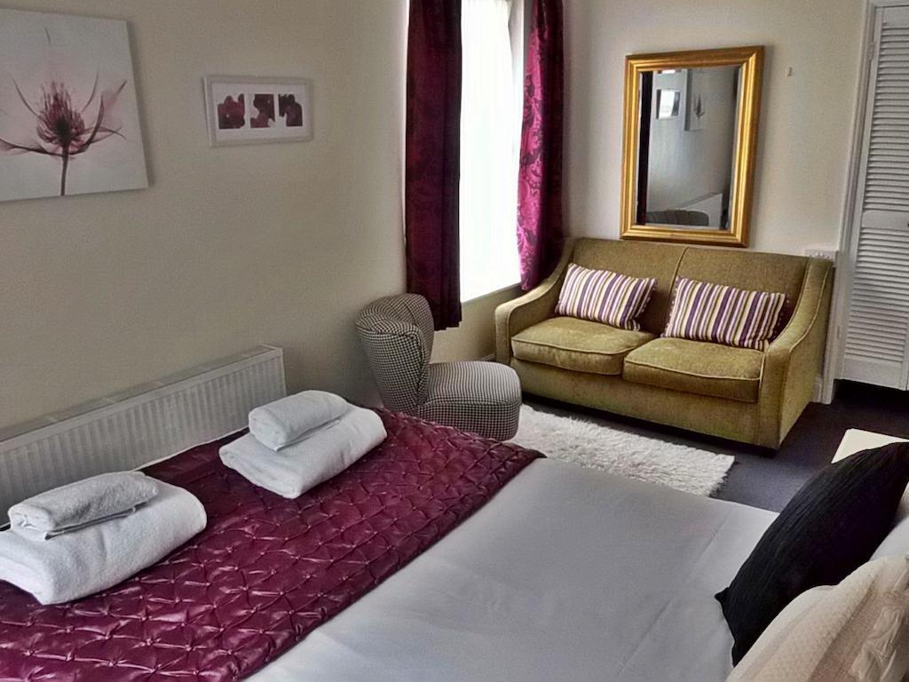 Windsor Lodge Swansea Room photo
