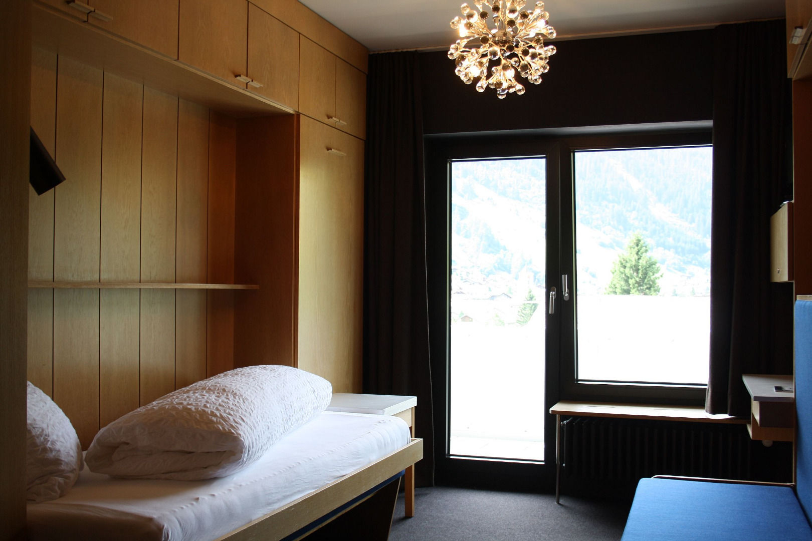 Schnider Bed&Breakfast Und Cafe Vals Room photo