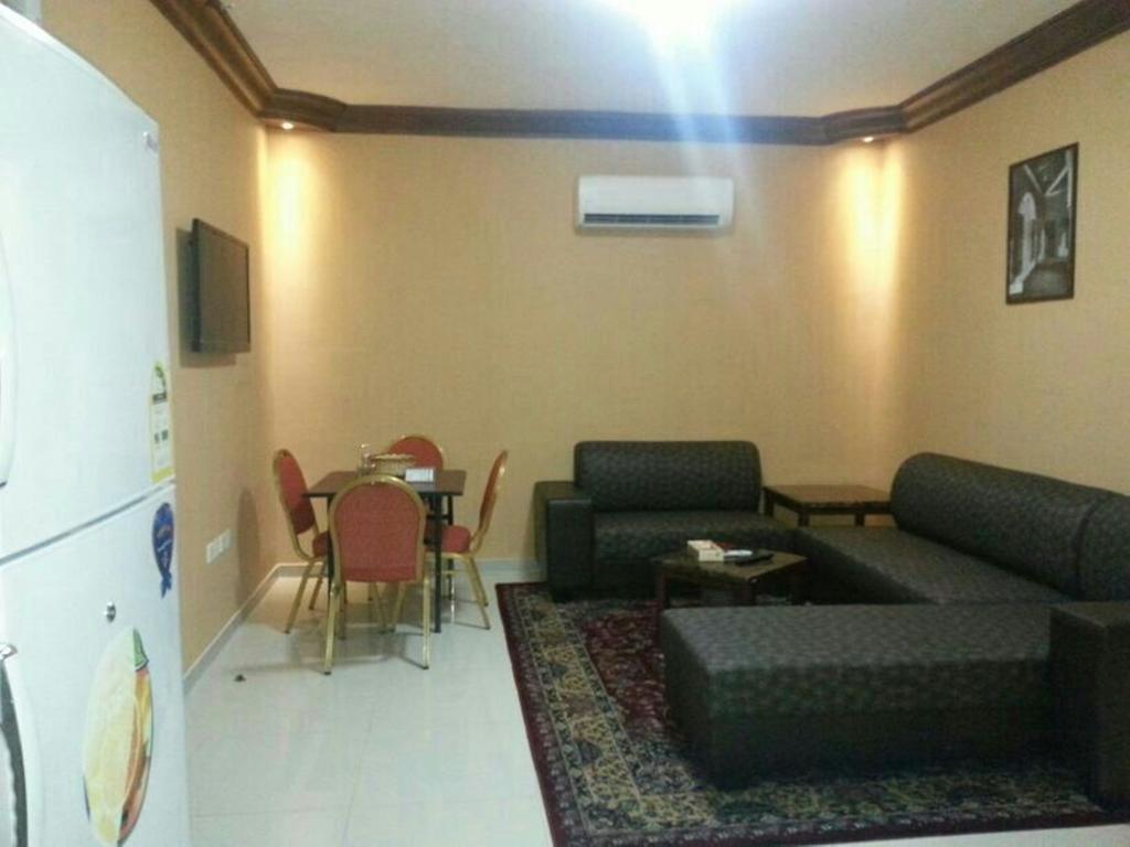 Diwan Al Aseel Aparthotel Jeddah Room photo