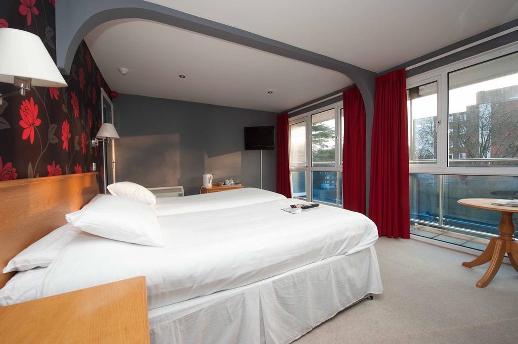 Best Western Hotel Gleneagles Torquay Room photo