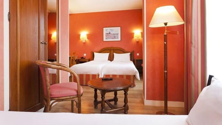 Hotel Les Bulles De Paris Room photo