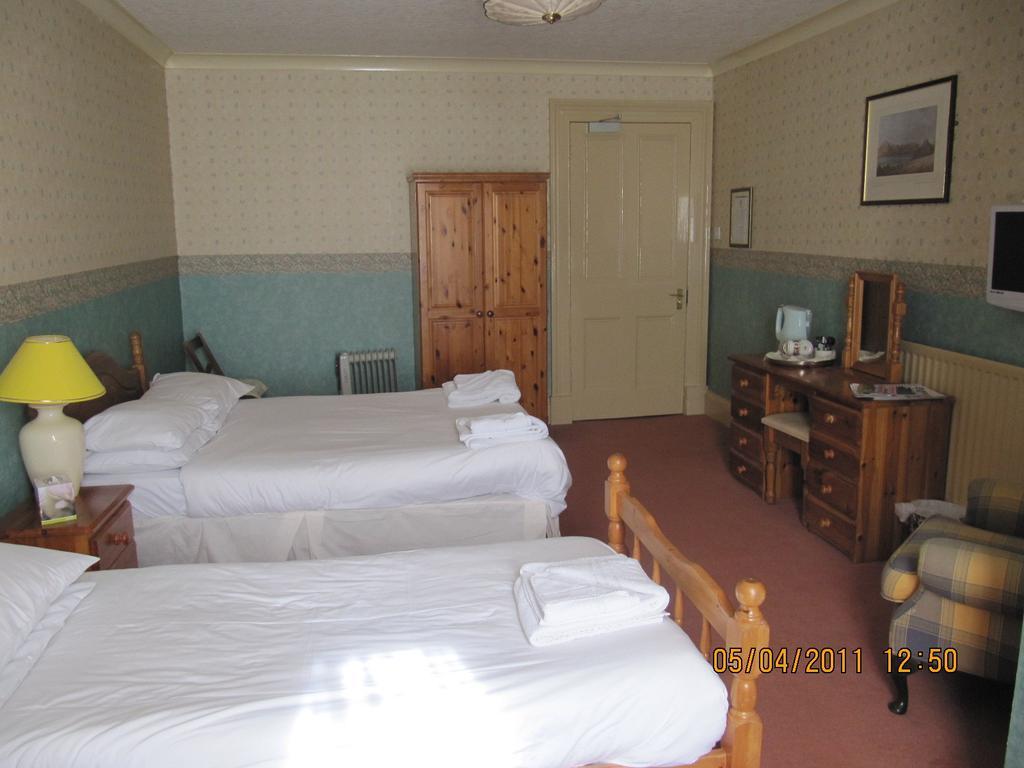 Ness Walk Hotel Inverness Room photo