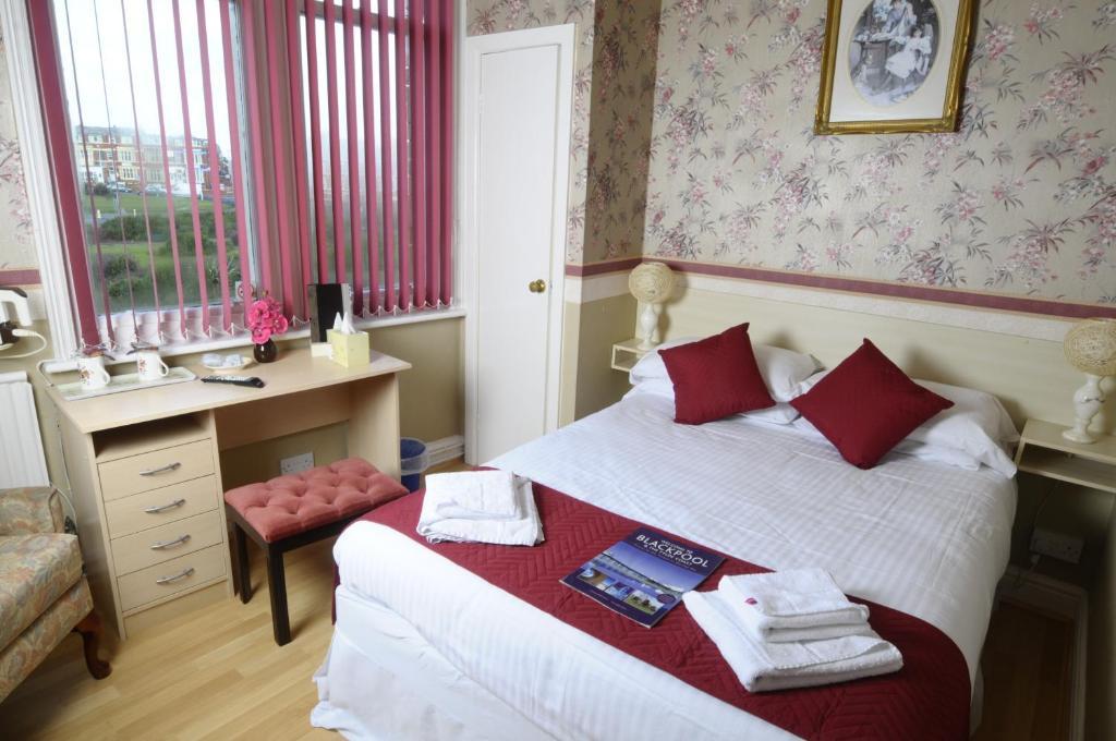 The Berwyn Guest Accommodation Blackpool Room photo