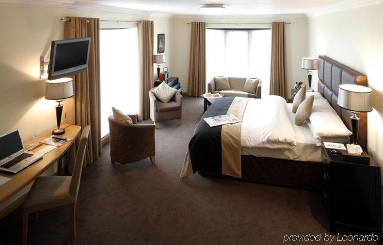 La Mon Hotel & Country Club Castlereagh Room photo