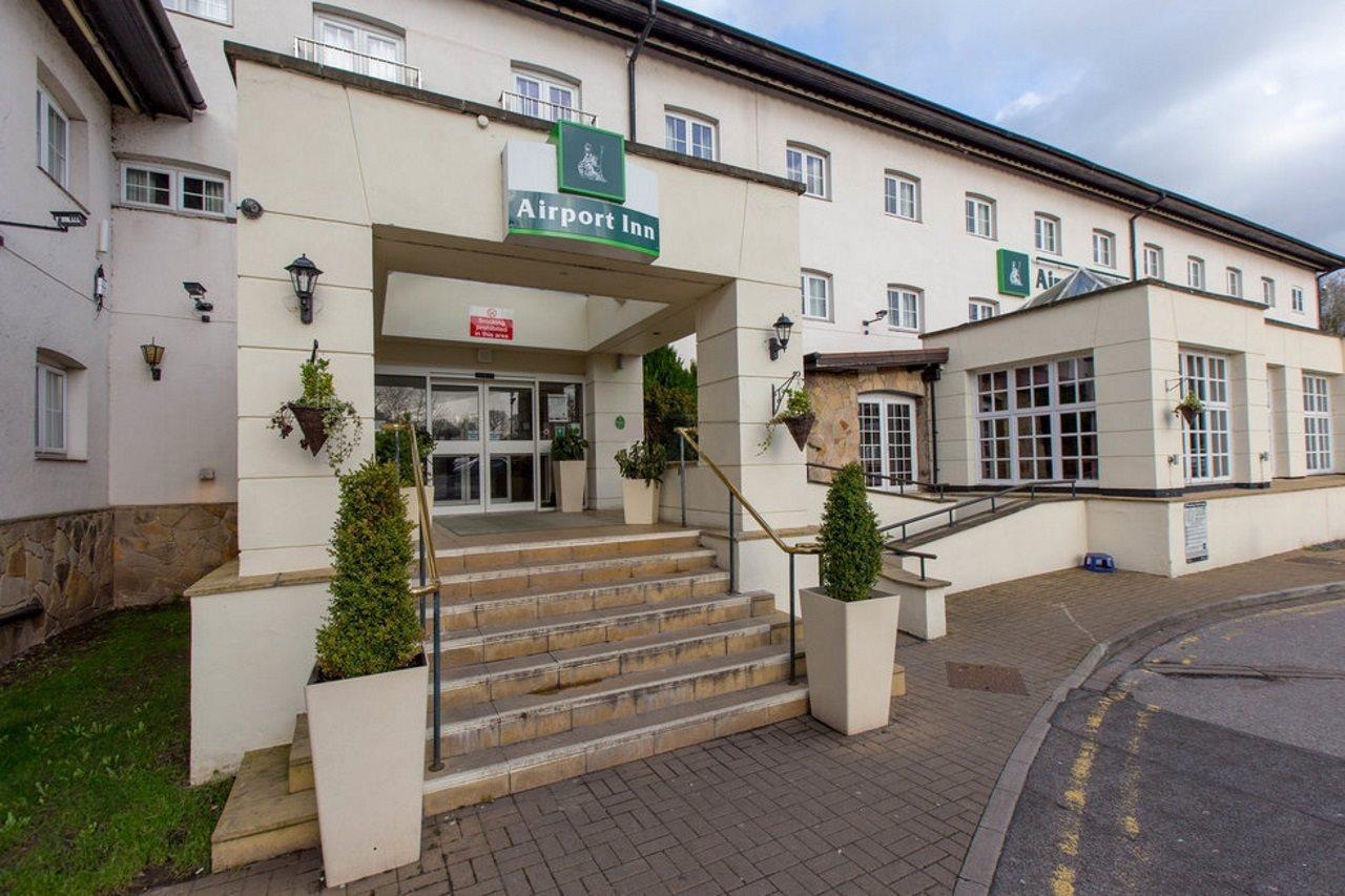 Airport Inn & Spa Manchester Wilmslow Exterior photo