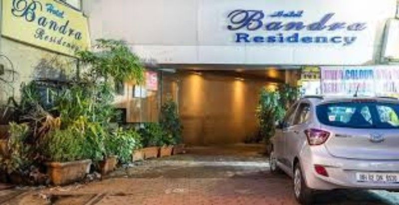 Hotel Bandra Residency Mumbai Exterior photo