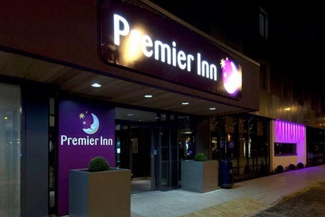 Premier Inn London Heathrow Terminal 5 West Drayton  Exterior photo