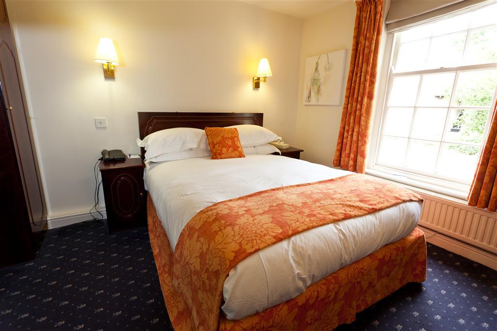 Best Western Plus Sheffield Mosborough Hall Hotel Room photo