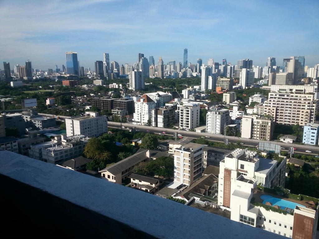 Omni Tower Sukhumvit Nana By Compass Hospitality Hotel Bangkok Exterior photo