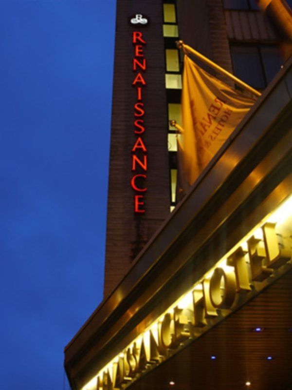 Renaissance Manchester City Centre Hotel Exterior photo