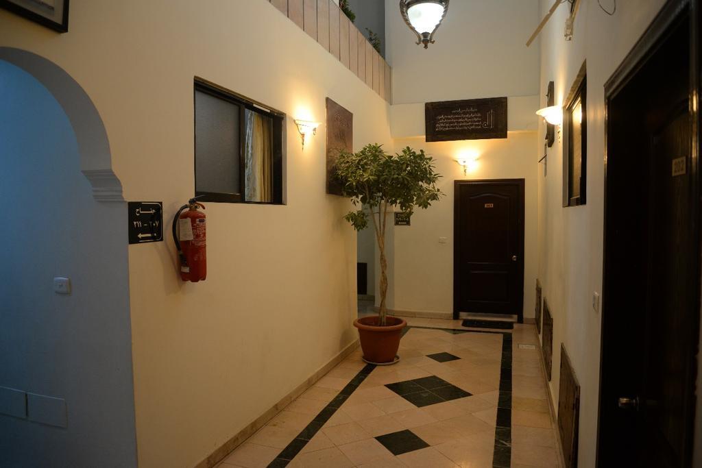 Alballouti Hotel Suites Amman Exterior photo