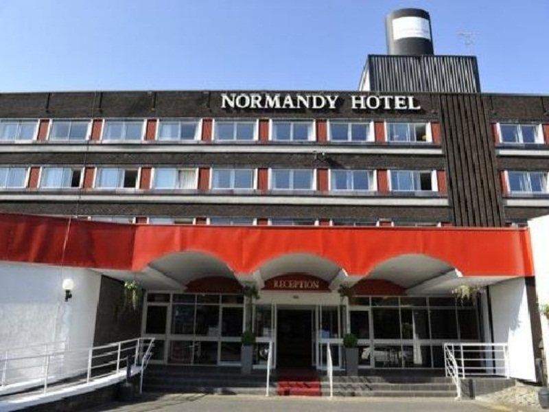 Normandy Hotel Renfrew Exterior photo