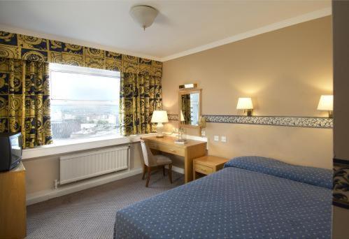 Grosvenor House Hotel Sheffield Room photo